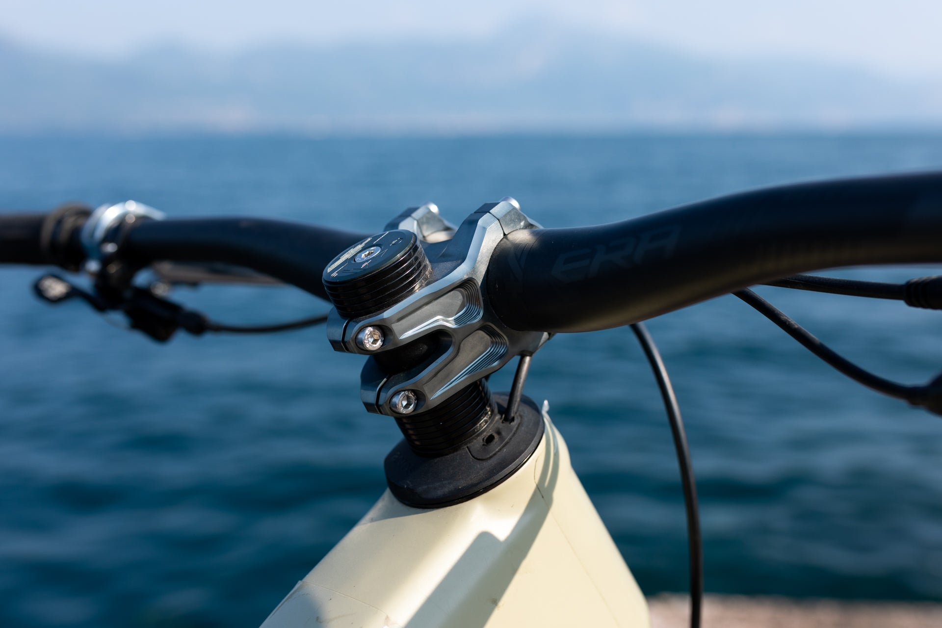 Eternal Vorbau mit Topcap